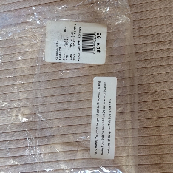 Lucite Wifey purse - Picture 10 of 10